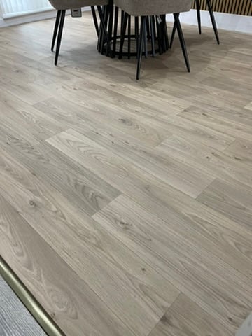 Pale oak dining room vinyl