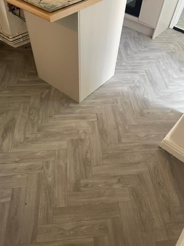Herringbone vinyl kitchen