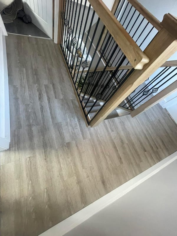 Grey oak LVT landing & stairs