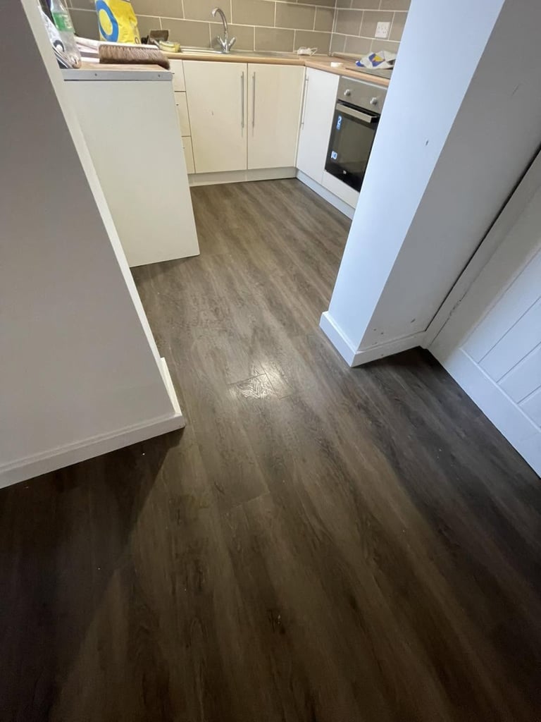 Smoked oak kitchen floor